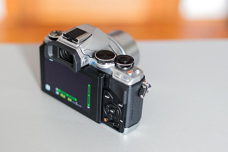 Olympus OM-D E-M10 (4).jpg